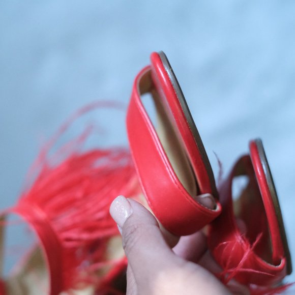 Red heels - Picture 3 of 8